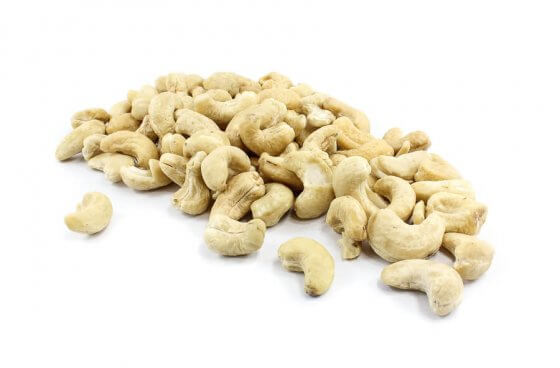 raw cashews