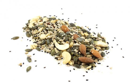 Organic Seed and Nut Salad Mix image