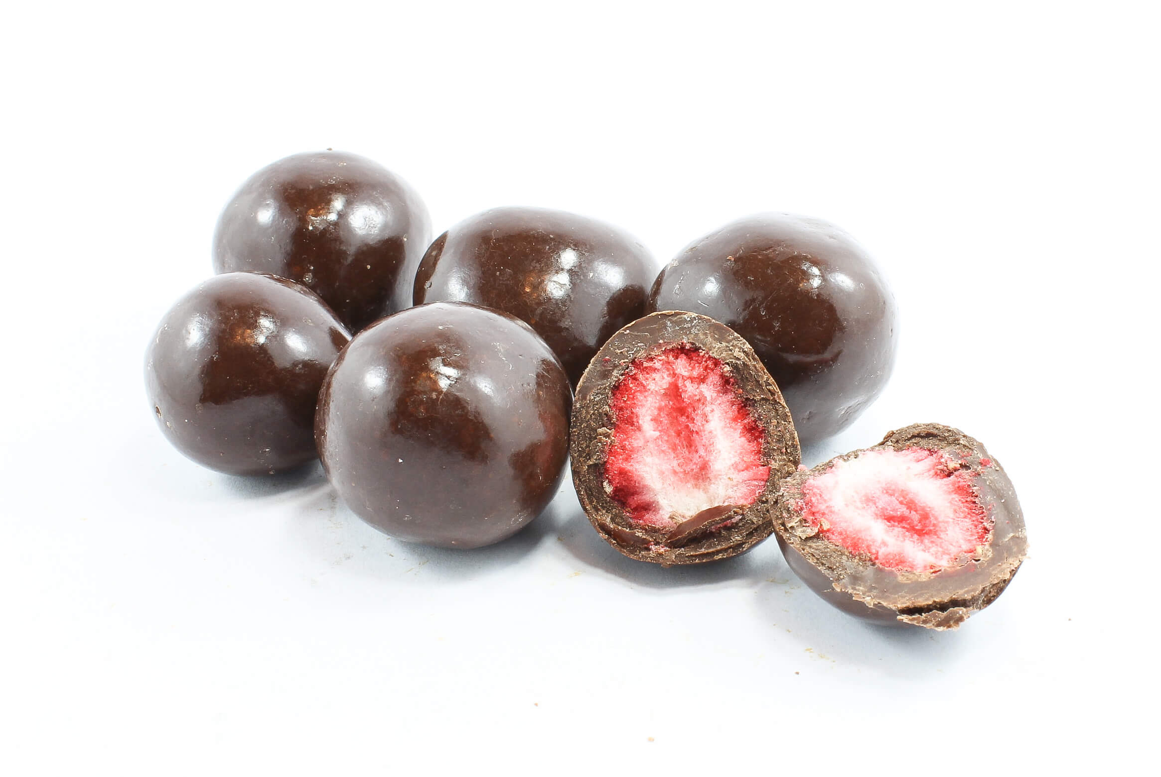 30308_Dark Choc Strawberries-3 Dark Chocolate Inca Berries image