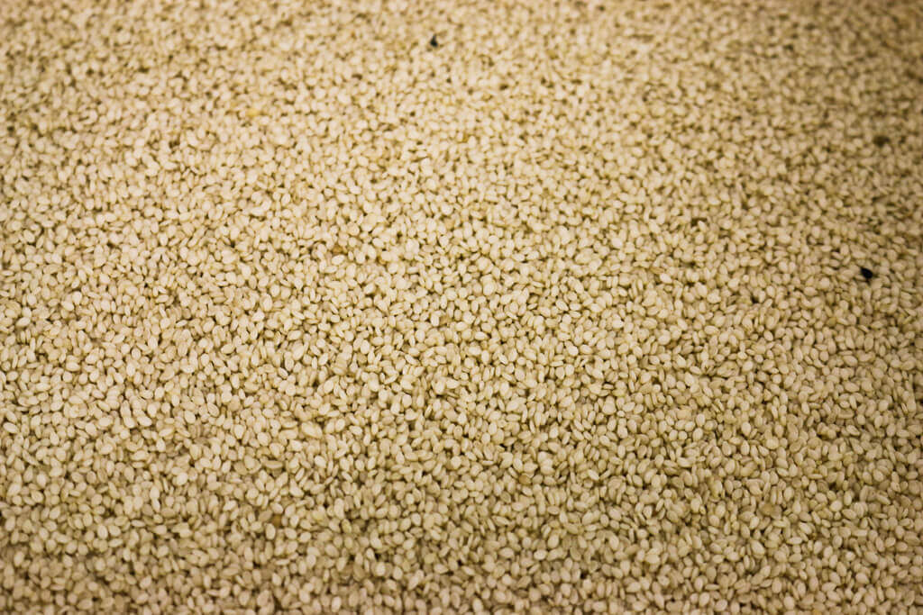 40127-ORG-WHITE-SESAME-SEEDS.jpg Organic White Sesame Seeds image