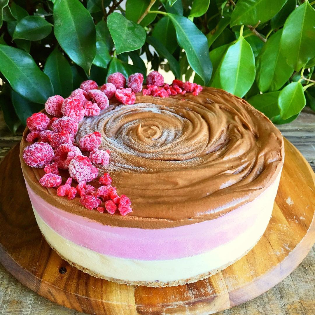 Raw Raspberry, White & Dark Chocolate Cheesecake | The Source Bulk Foods